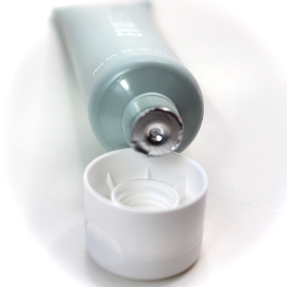 Evio Beauty | Pore-fect Primer Matte Finish Base - Picture 6 of 9